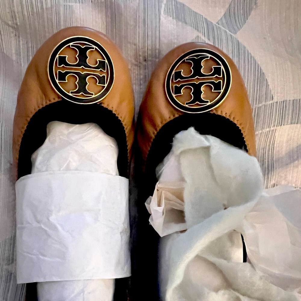 Tory Burch authentic women’s size 8M ballet flats good condition